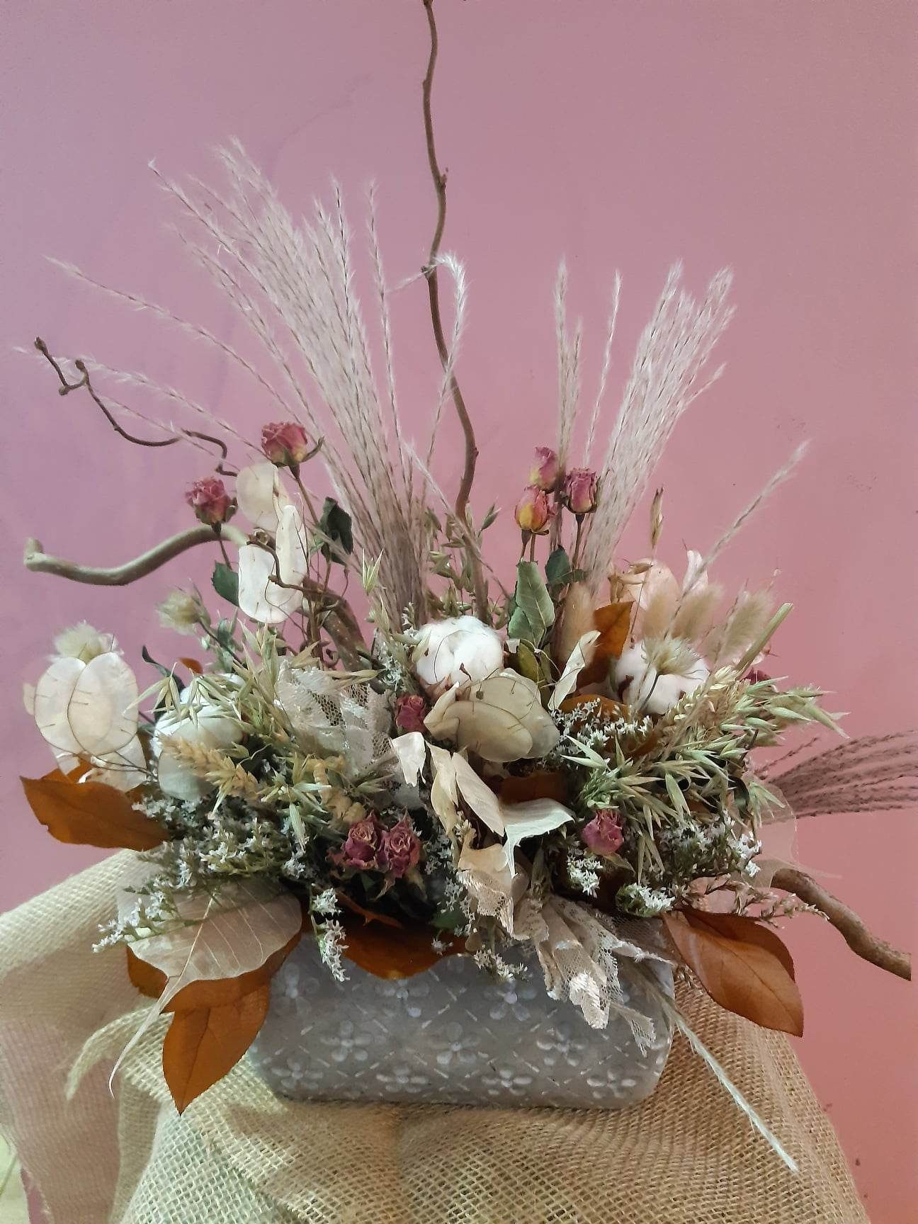 Composition de fleurs séchées