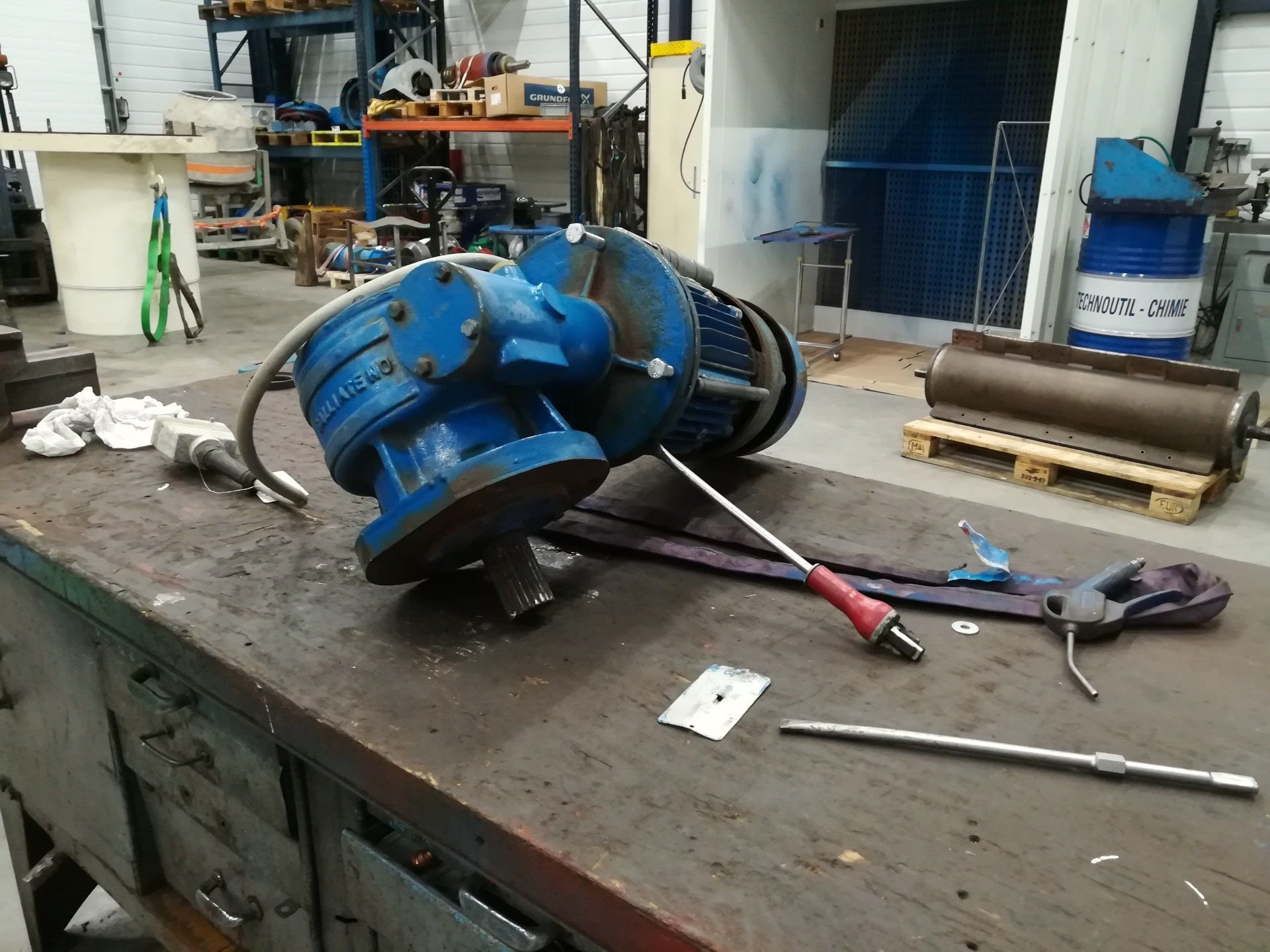 Moto-réducteur en réparation