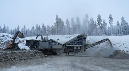 Murskaus- ja seulontapalvelut - Maansiirtoliike Veljekset Pakkala Oy