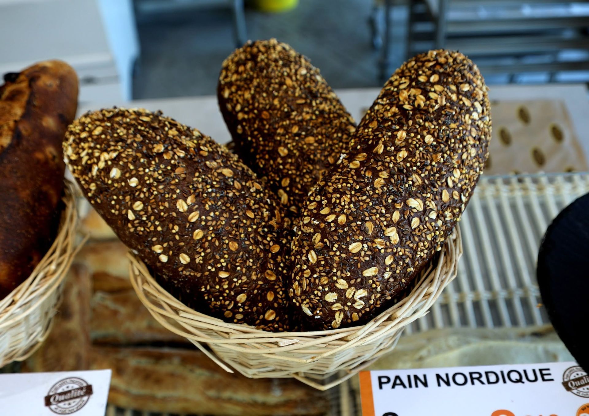 Viennoiseries et pains frais