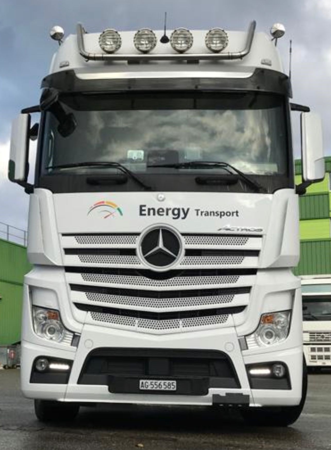 Energy Transport AG LKW Volvo