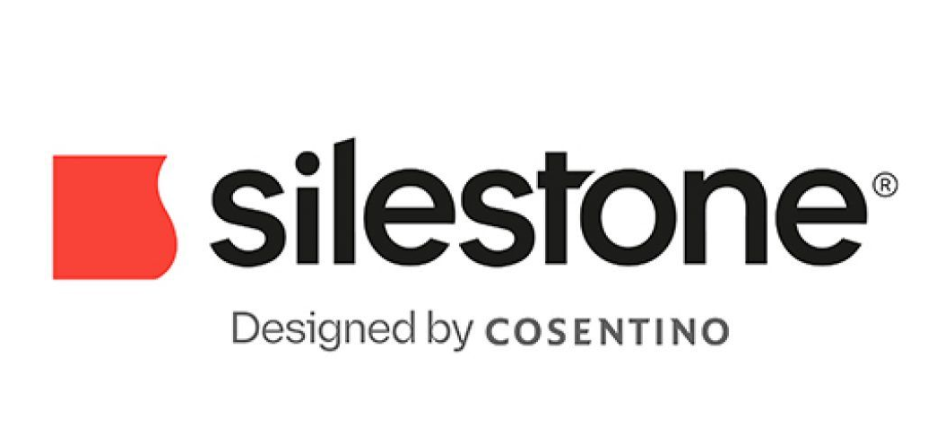 Logotipo de Silestone con icono cuadrado rojo y lema “Diseñado por Cosentino”.