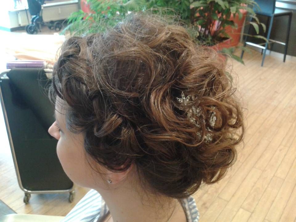 schöne Hochsteckfrisur