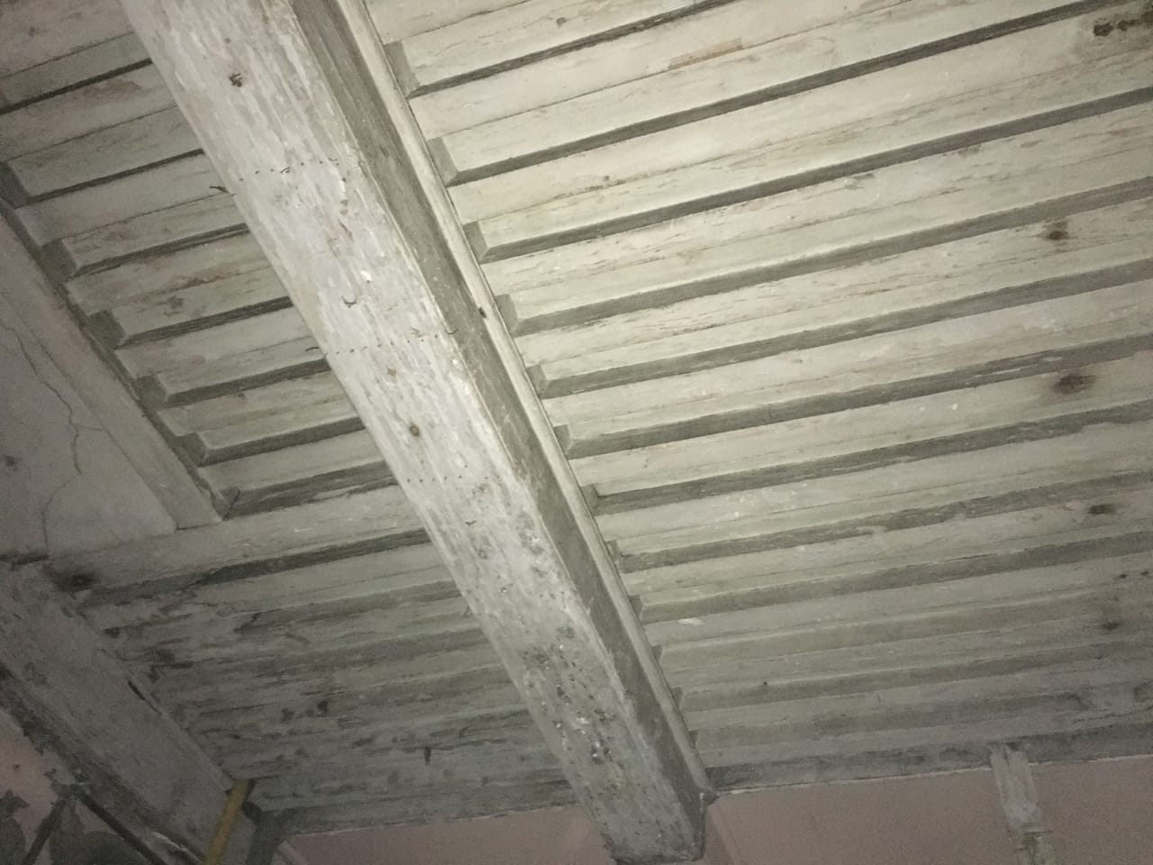 Gommage d'un plafond