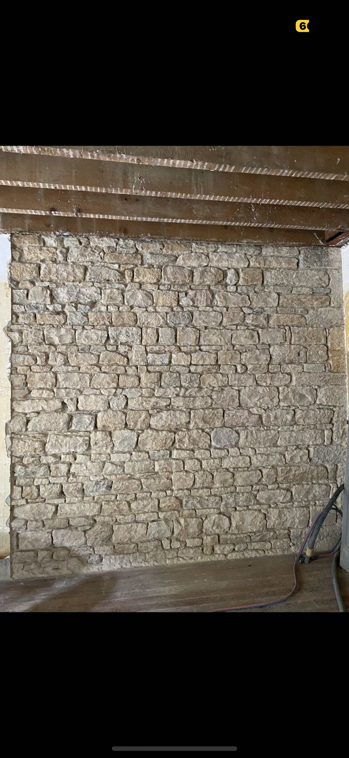 Mur de pierres grises