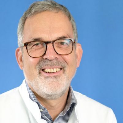 Dr. med. Dietrich Hübner - Wirbelsäulenmedizin & Schmerztherapie - Chur