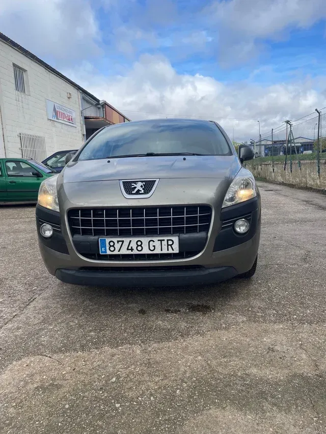 PEUGEOT 3008 . AÑO 2009.