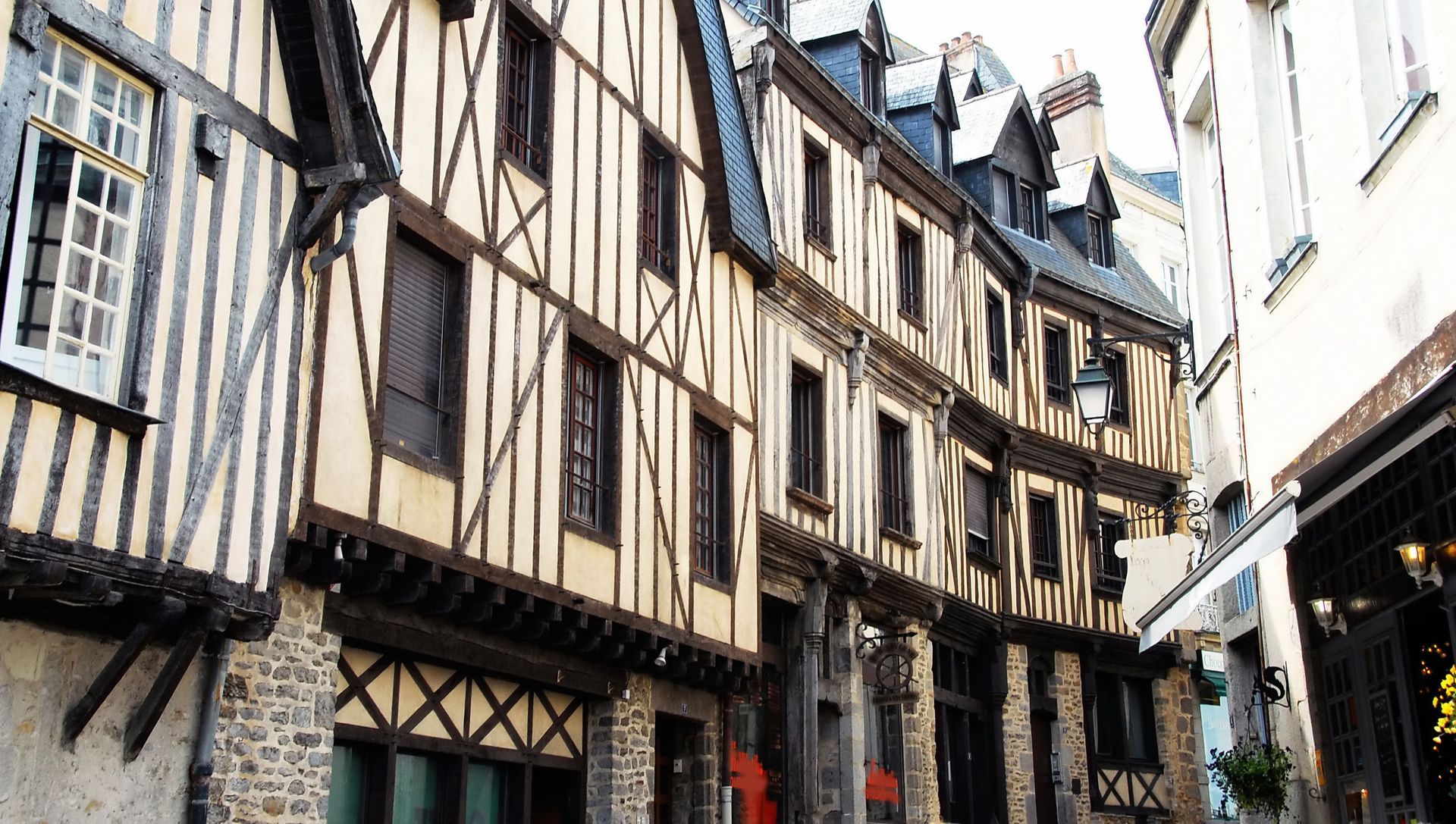 Le centre restauré de Mayenne