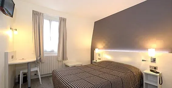 Chambre confort lit gris et double