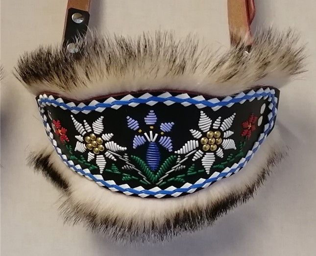 Nasenband bunt bestickt Blumen