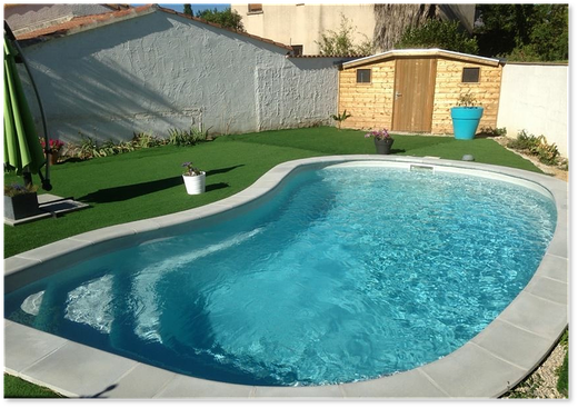 Contours de piscines
