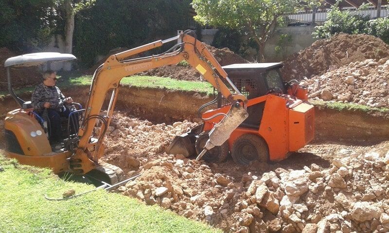 Χωματουργικές εργασίες - ΓΚΑΡΟΣ ΙΩΑΝΝΗΣ