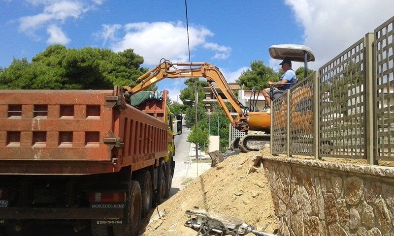 Χωματουργικές εργασίες - ΓΚΑΡΟΣ ΙΩΑΝΝΗΣ