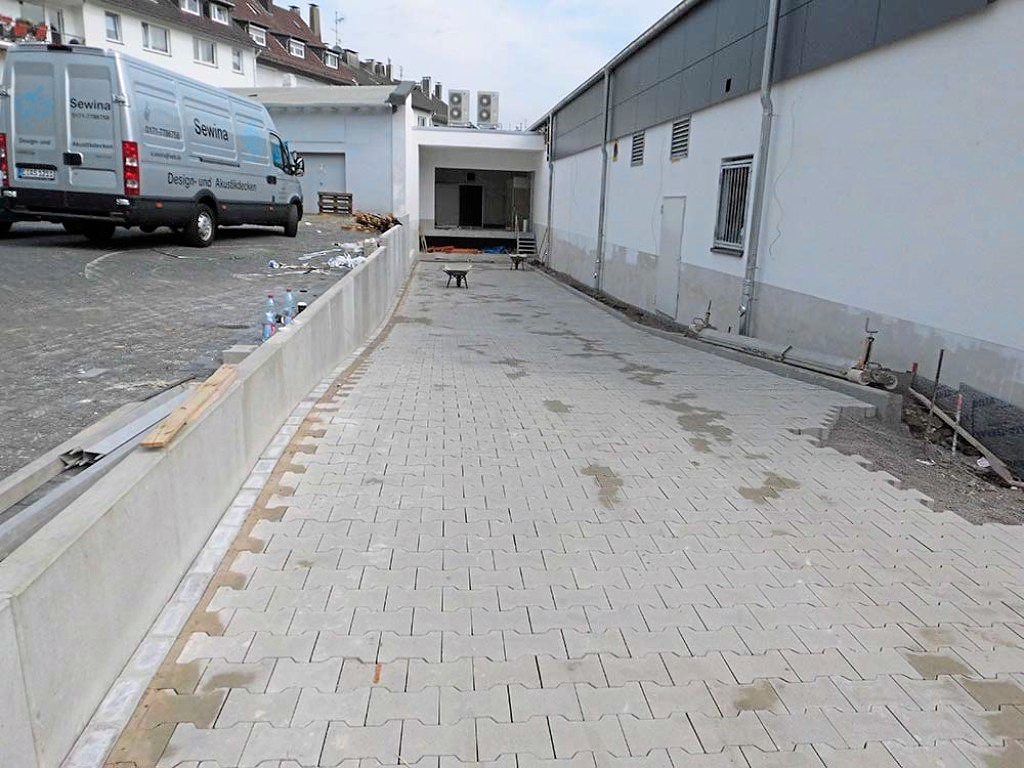 Lkw Auffahrt Penny 1