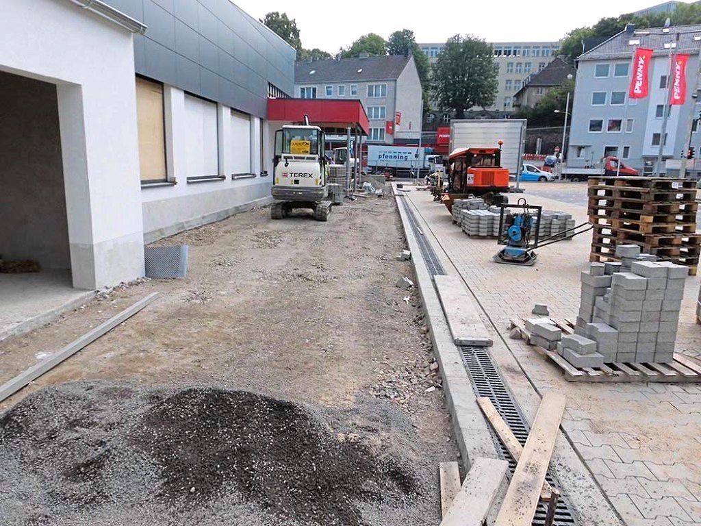 Lkw Auffahrt Penny 2