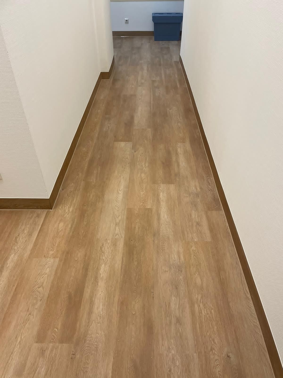 Bodengestaltung in Holzoptik