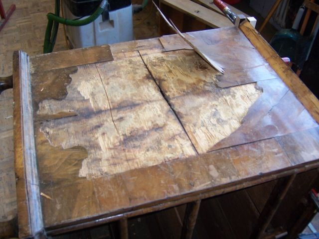 Commode en noyer, 18ème - François David - Nyon