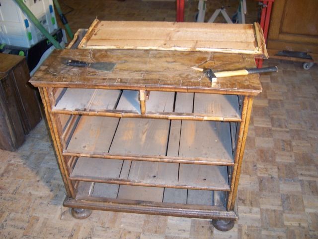 Commode en noyer, 18ème - François David - Nyon