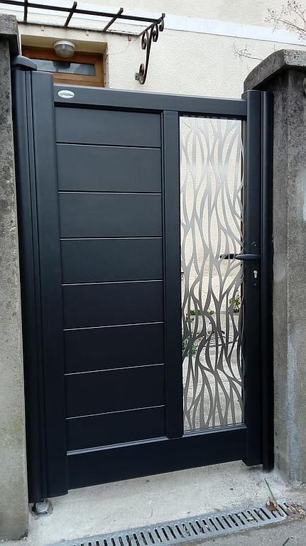 Portillon bleu avec gâche électrique