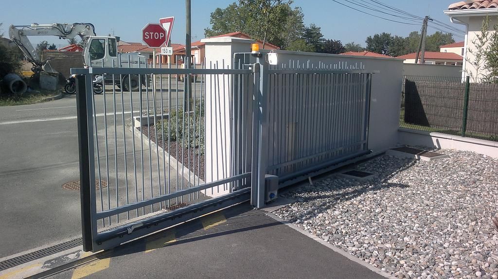 Portail de résidence coulissant et automatique