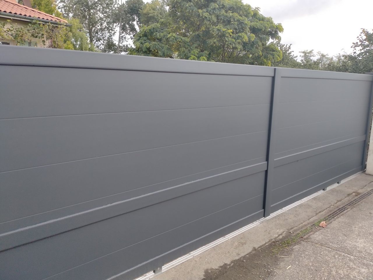 Portail aluminium PLEIN KSM