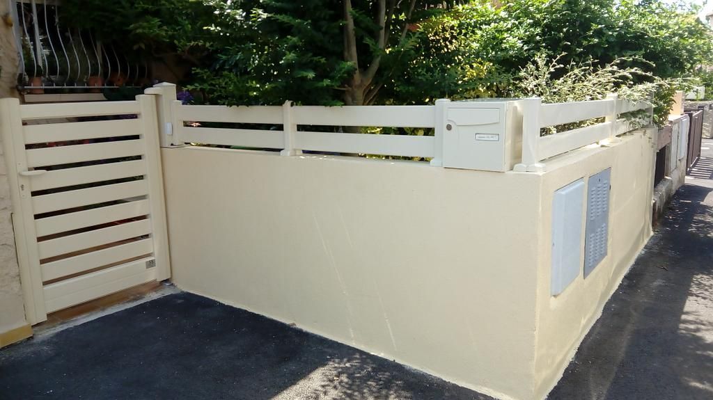 Portillon et clôture personnalisés