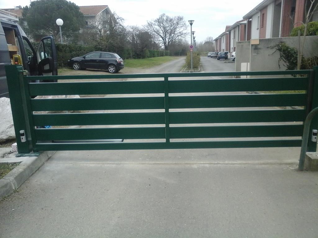 Portail vert automatisé