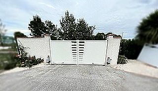 Portail battant modèle Austru