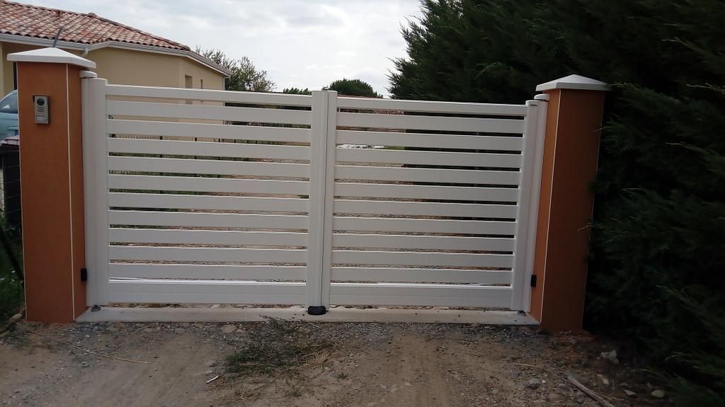 Portail à 2 battants blanc modèle  BAGUIO ESTEVE