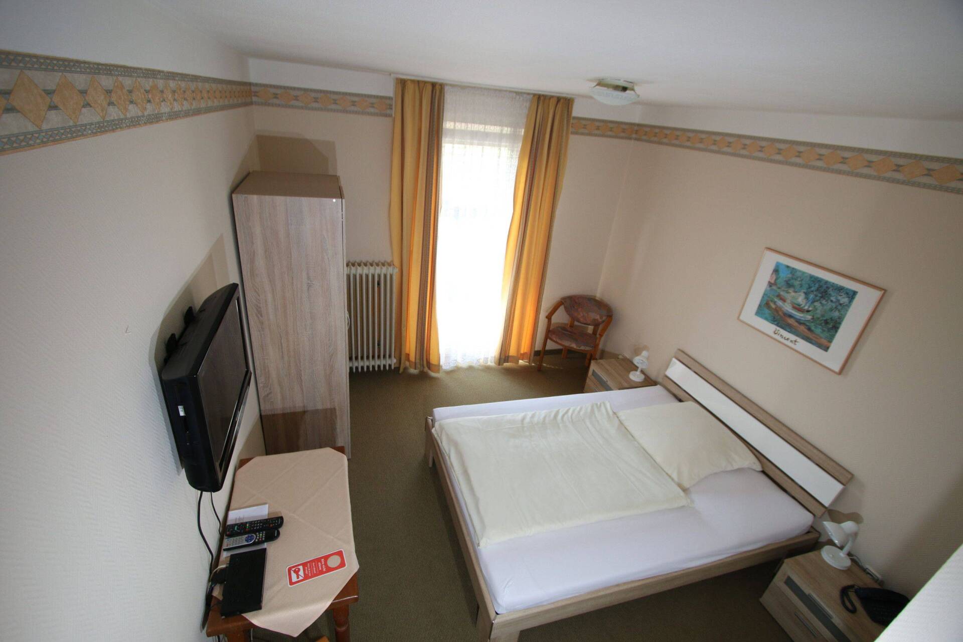 Hotel Asberger Hof bei Nacht