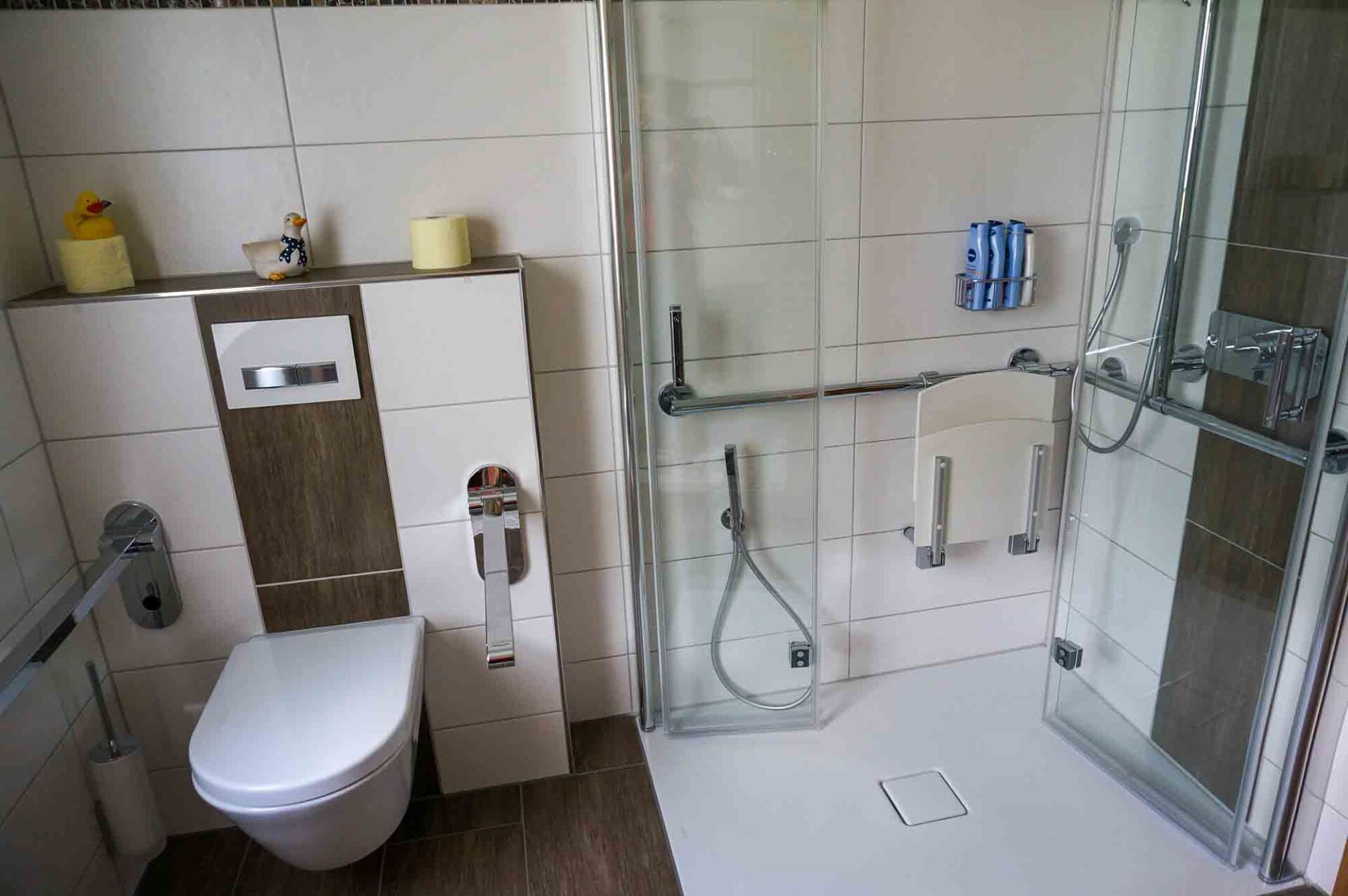 Badezimmer von Braml Haustechnik in Solla