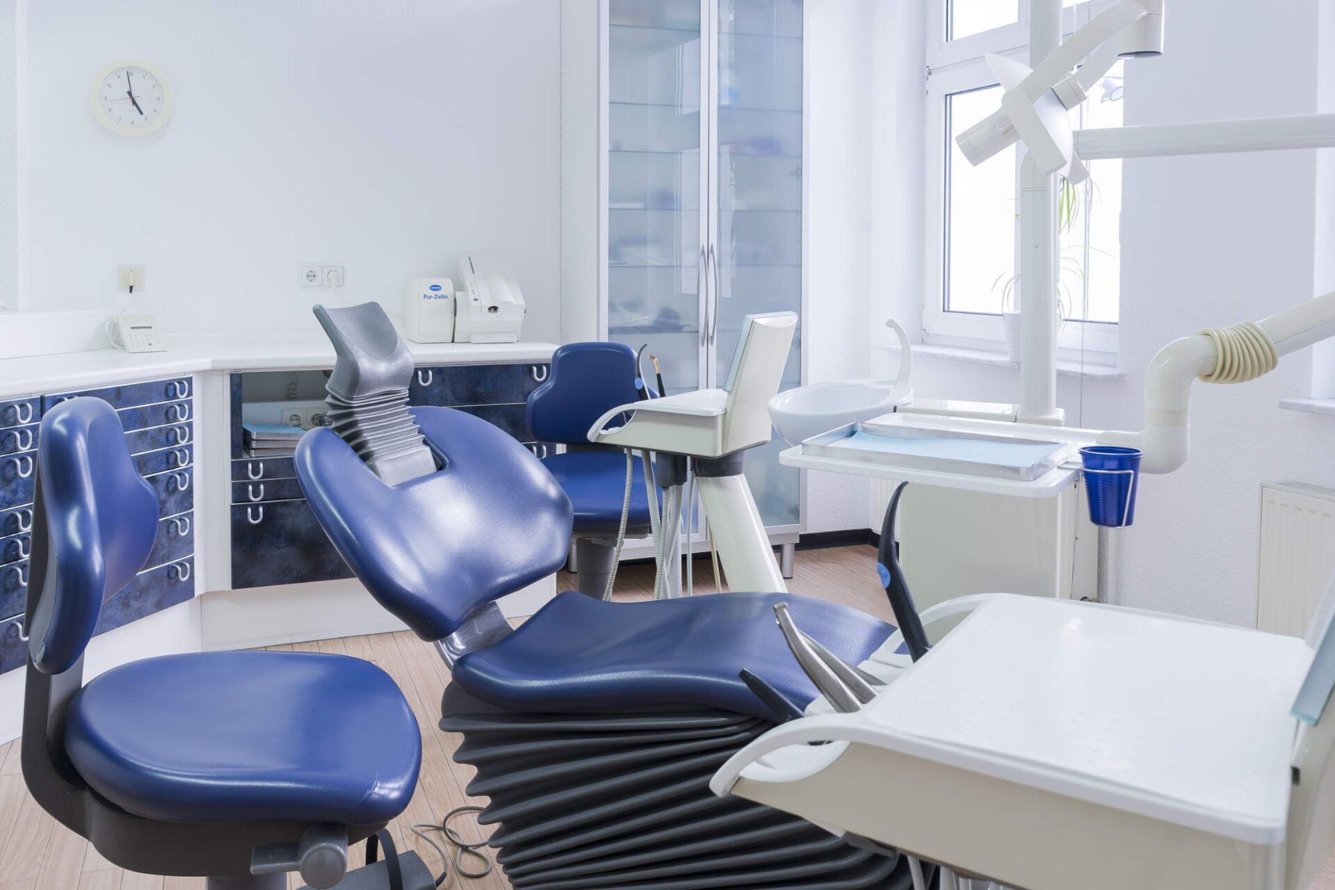 Bild Behandlungszimmer | Dr. Volker Hartmann | Essen, Öffnet den Dialog