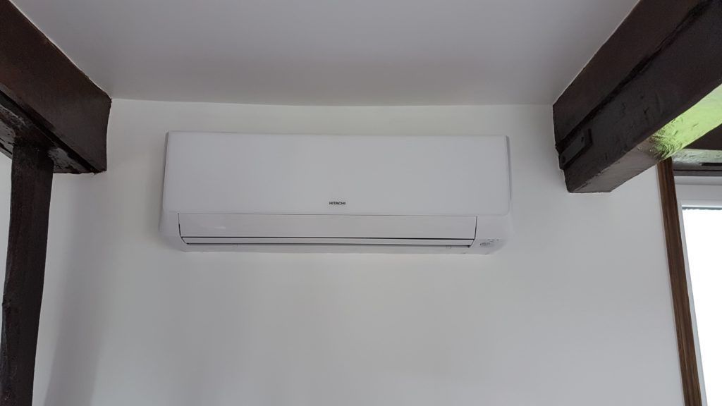 Pose d'un climatiseur