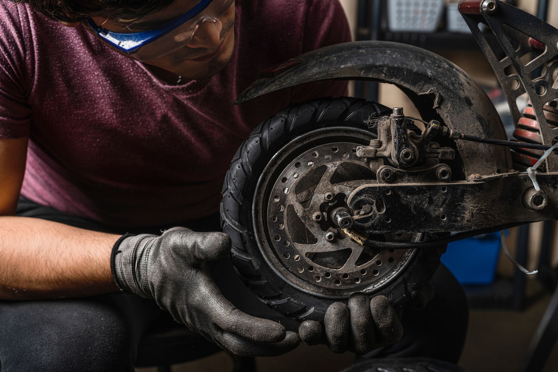 Changement d'une roue de trottinette
