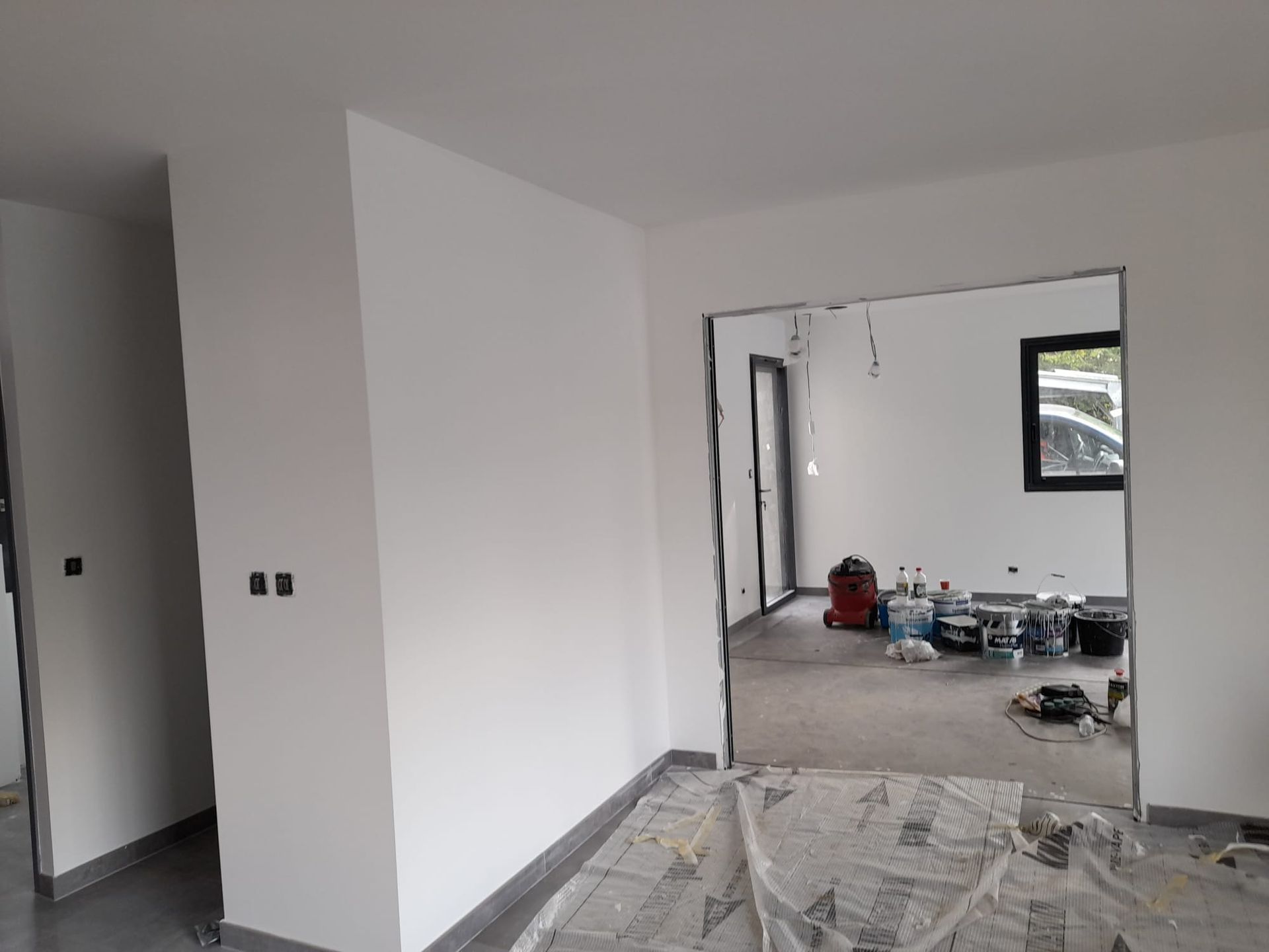 Peinture blanche sur les murs