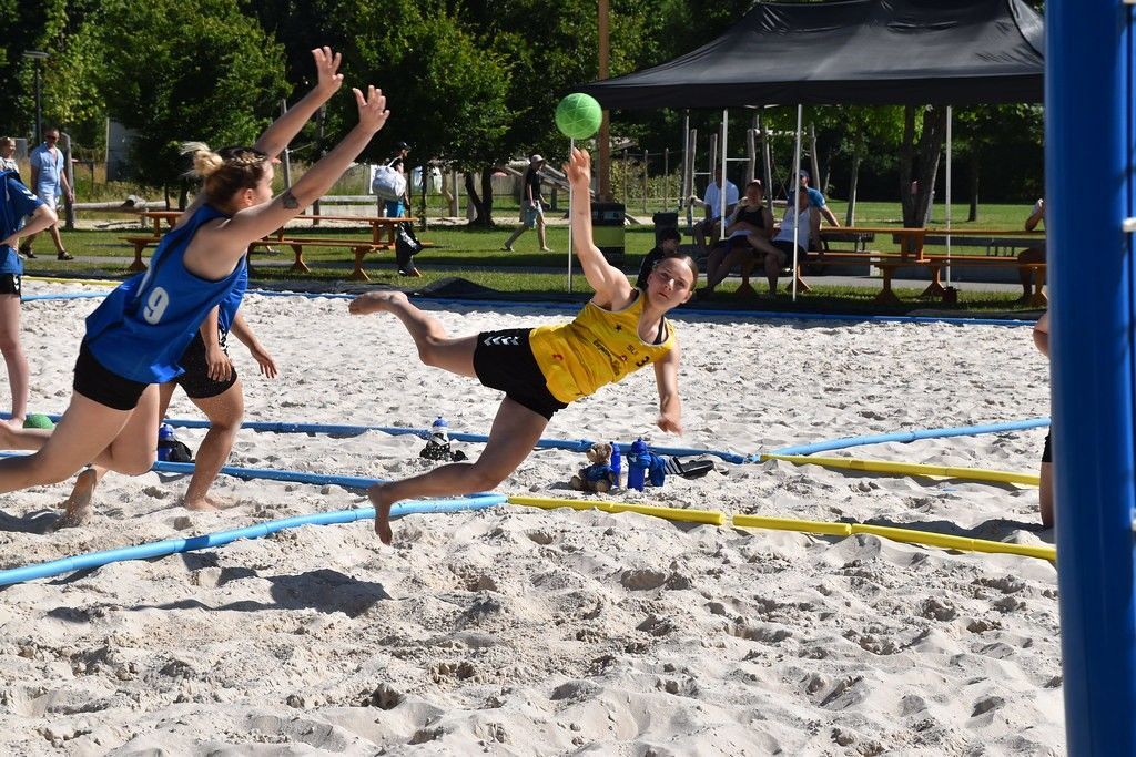 Impressionen Beachhandball @ Copaca-Bâle