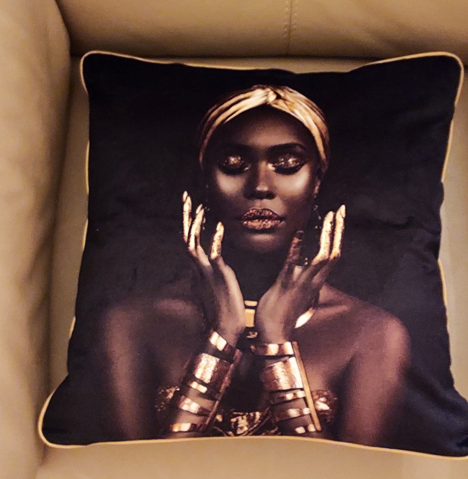 Coussin femme
