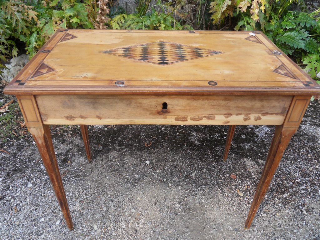 Table de bureau avant restauration