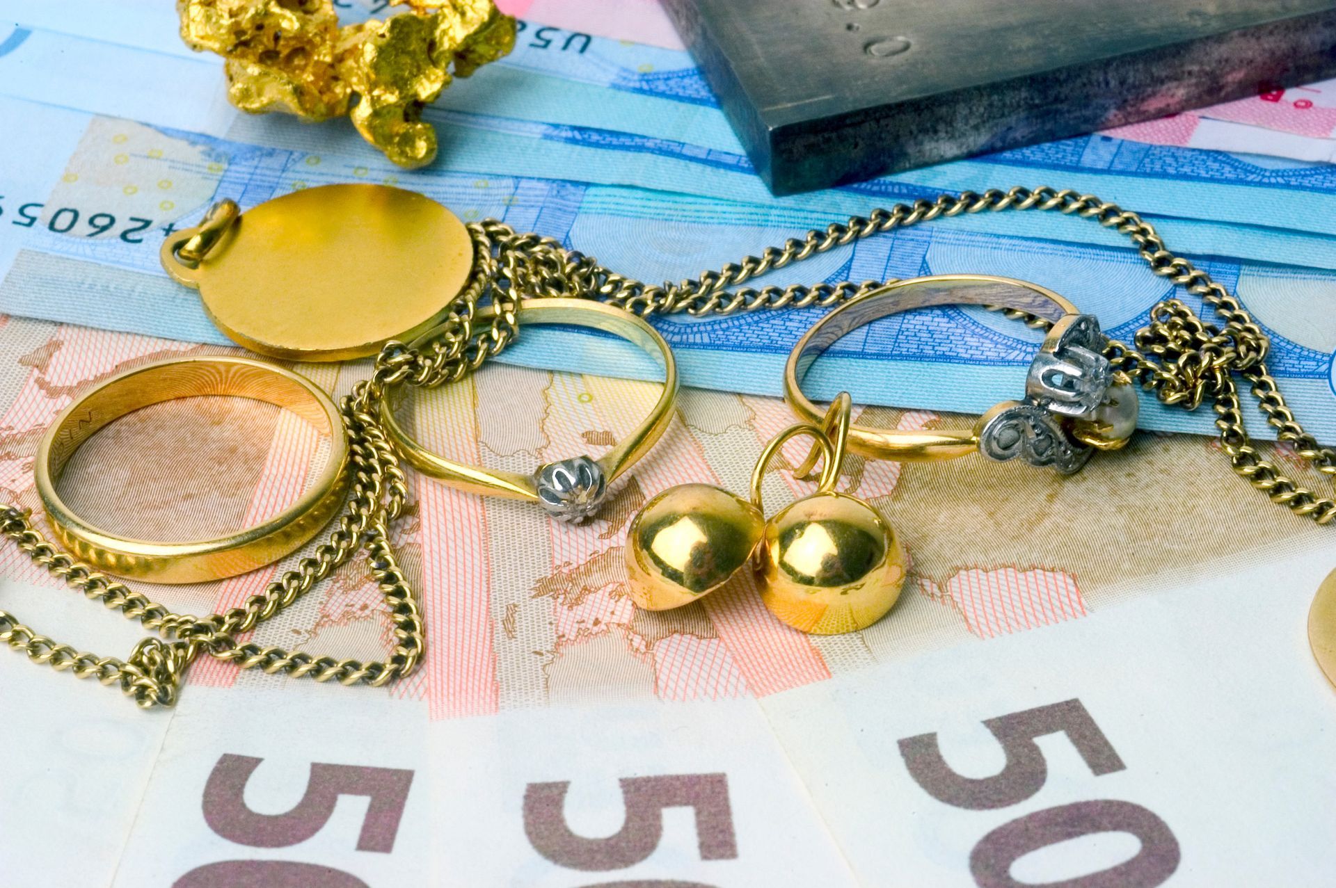 Achat et vente de vieux bijoux