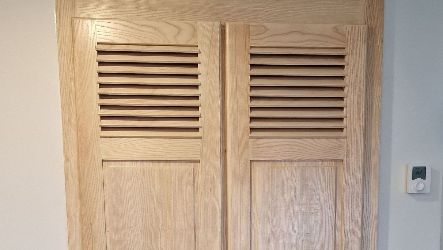 Porte de placard en bois