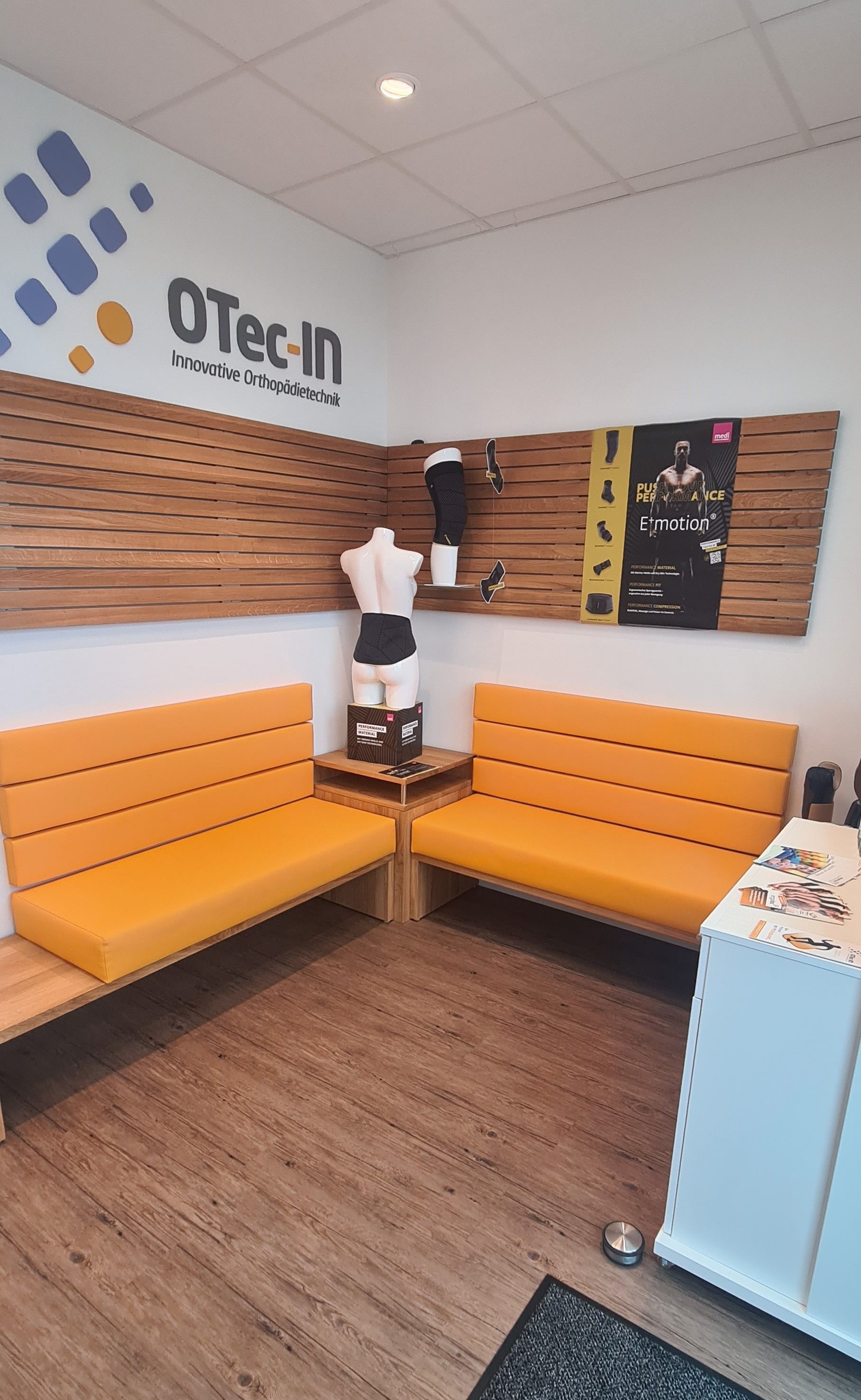 Wartebereich im Sanitätshaus von OTec in Geisenfeld