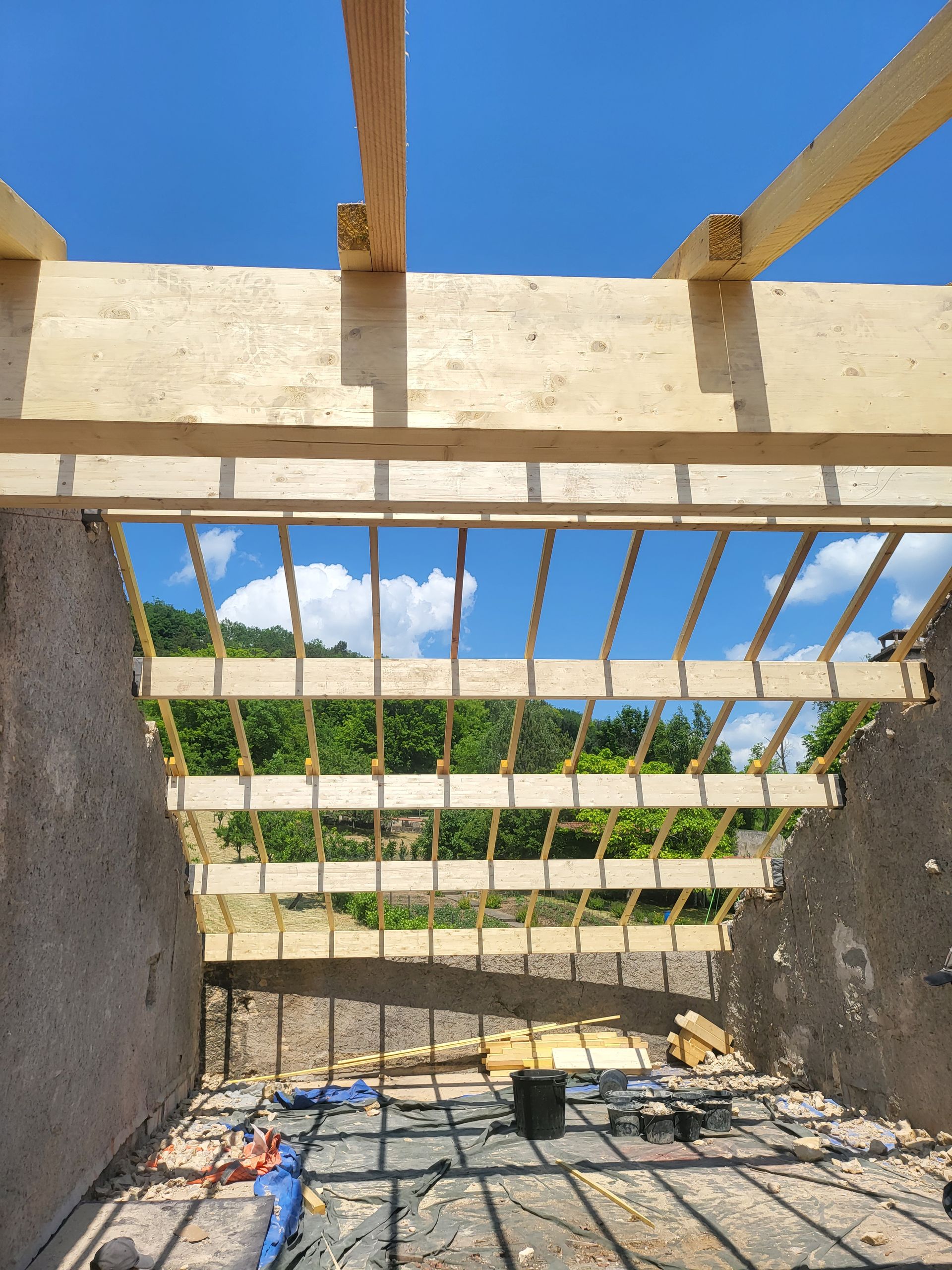 Bardage installé pour une toiture