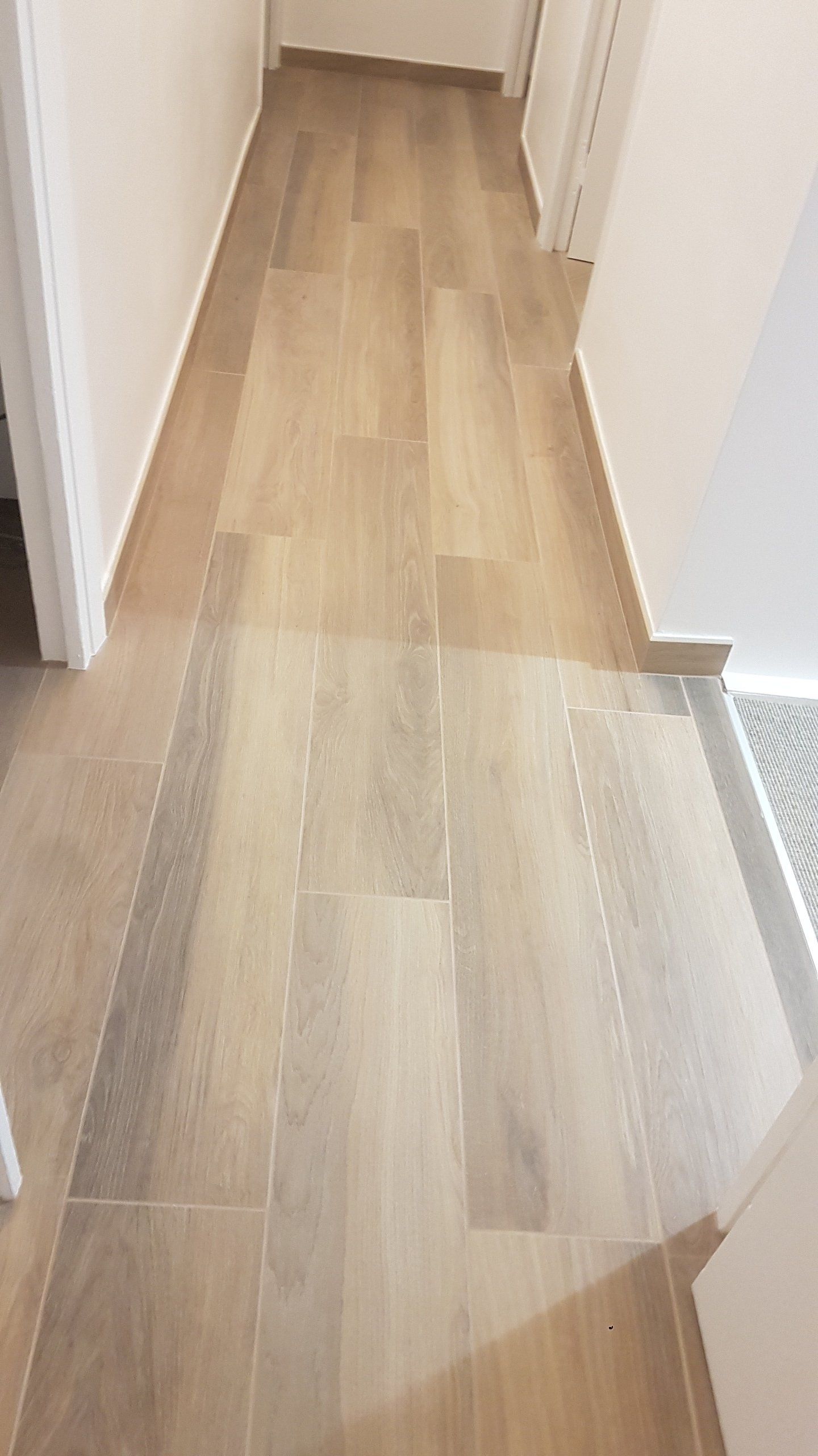 Carrelage imitation parquet après