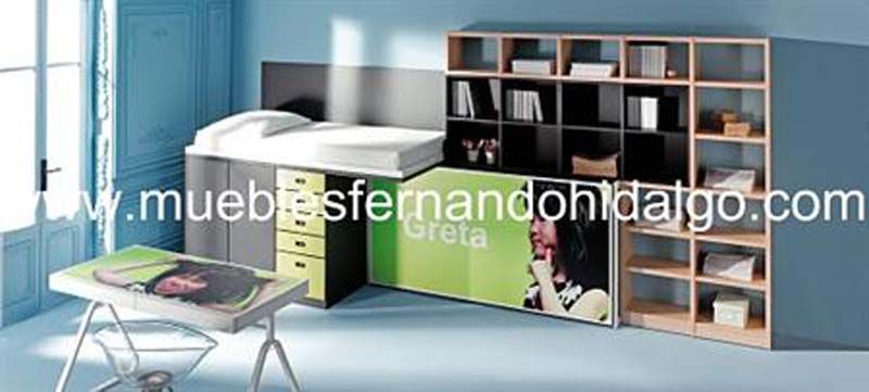 Una foto de una habitación con la web www.mueblesfernandohdaigo.com
