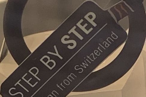 Blick in ein Verkaufsregal mit Geschirrhandtüchern