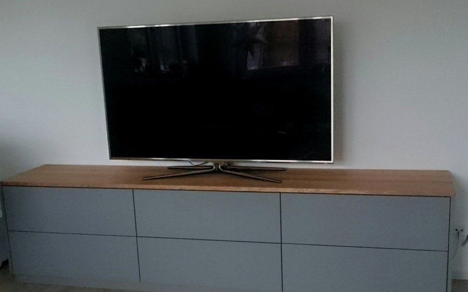 Schreinerei Büttner TV-Schrank