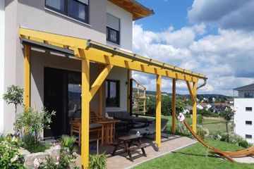 Schreinerei Büttner Vordach an einer Terrasse