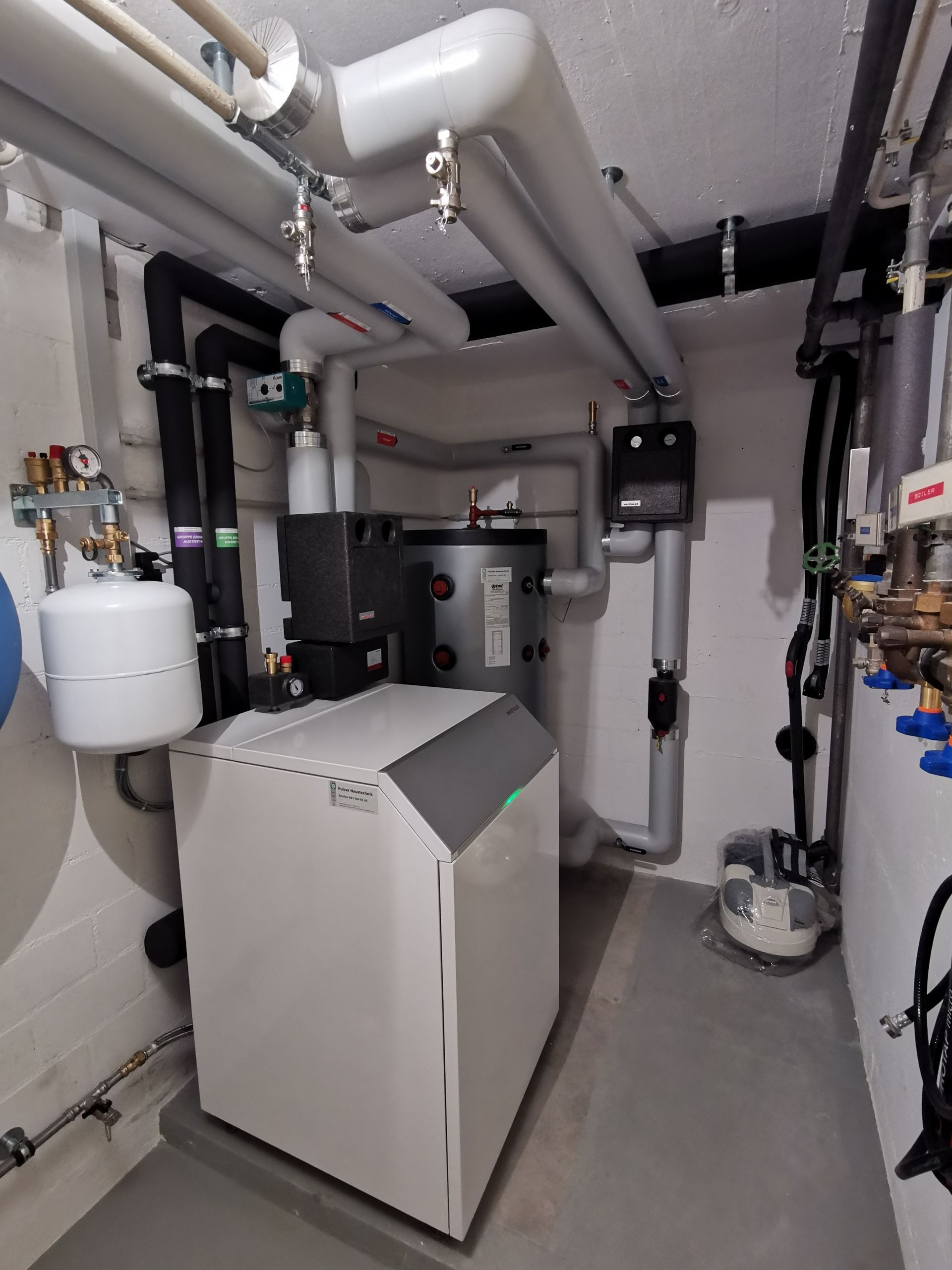 Es ist ein sehr langes Dokument mit zahlreichen Informationen.