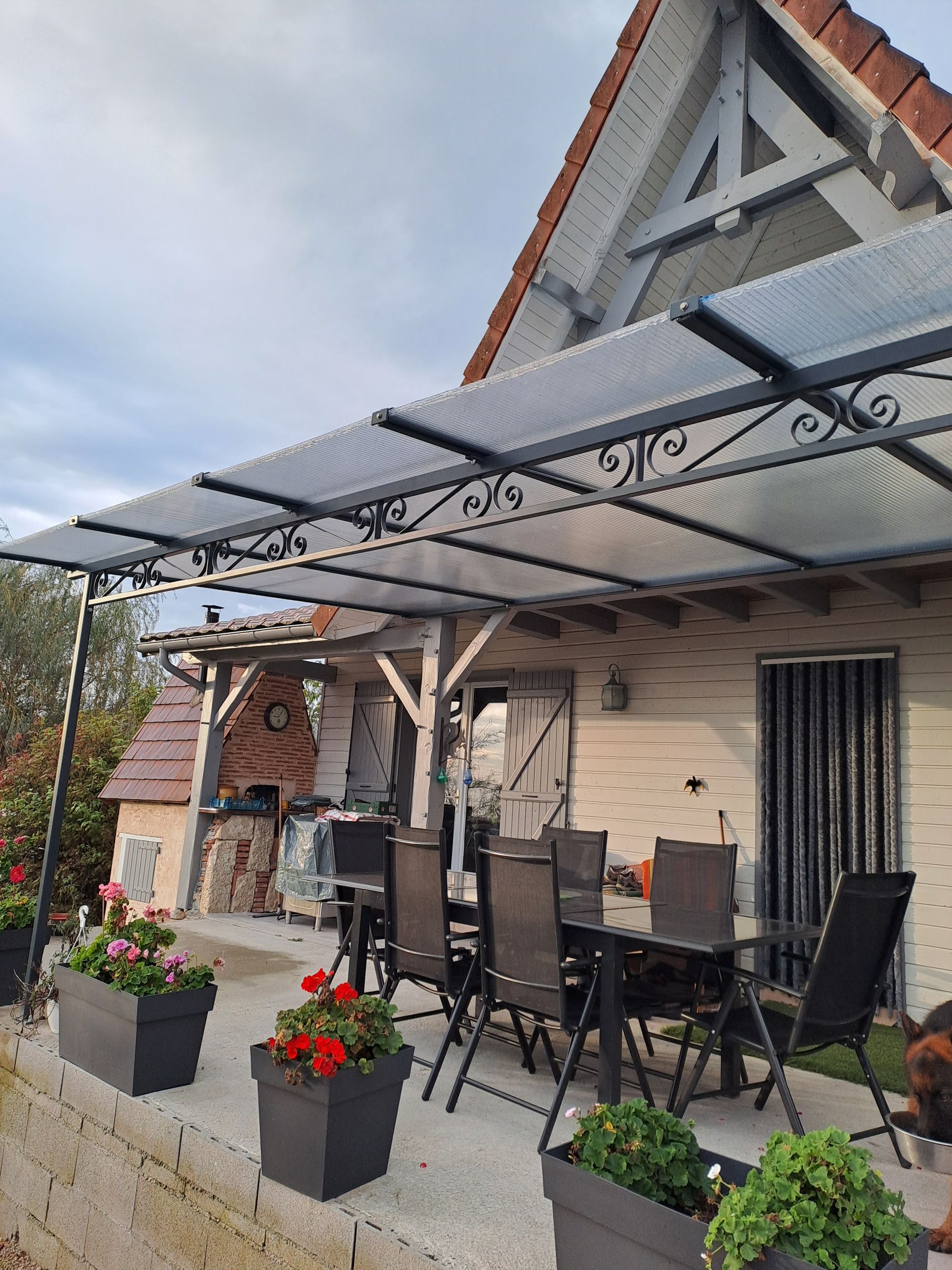 Pergolas en verre et métal