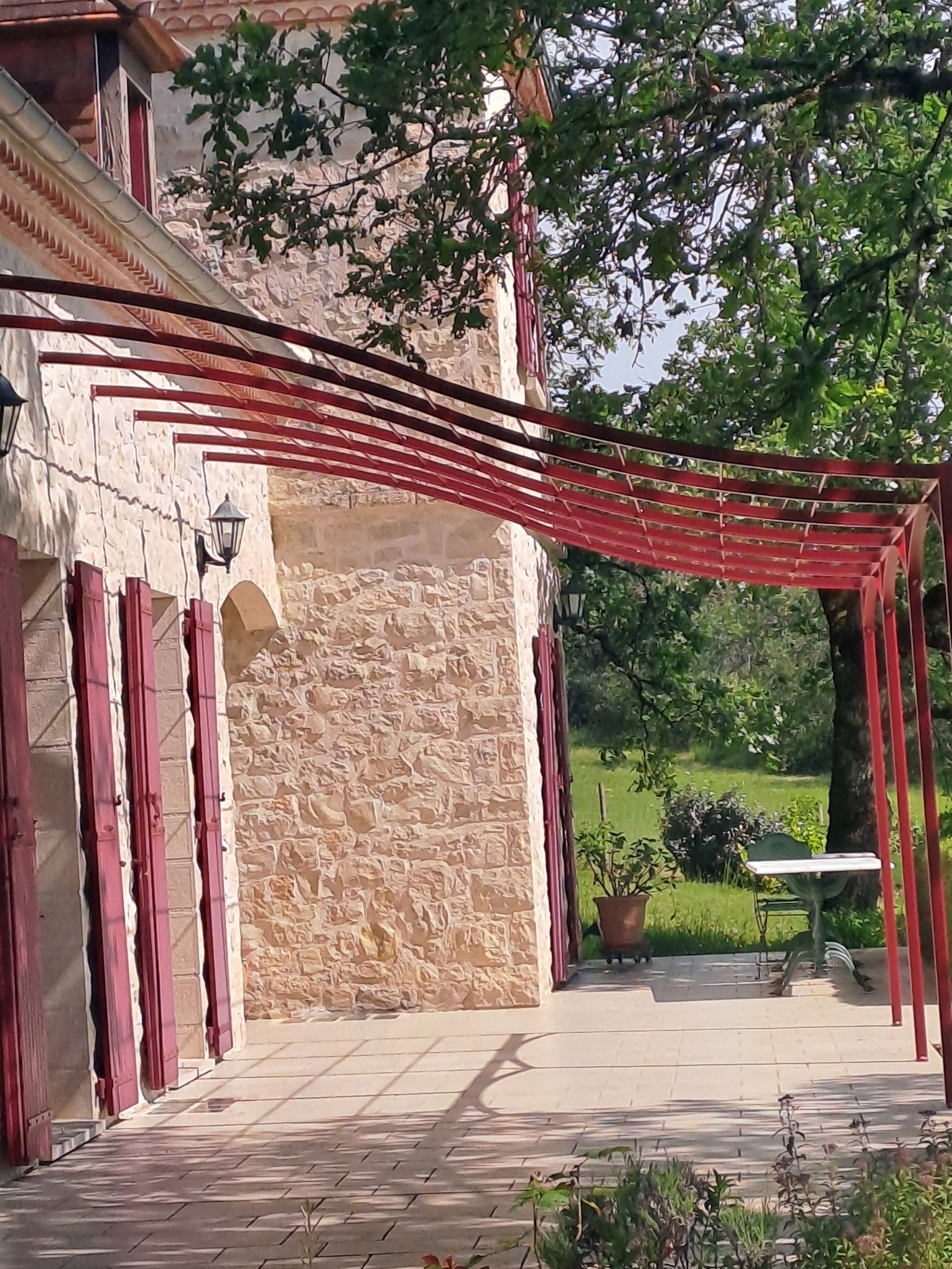 Pergolas vu de côté